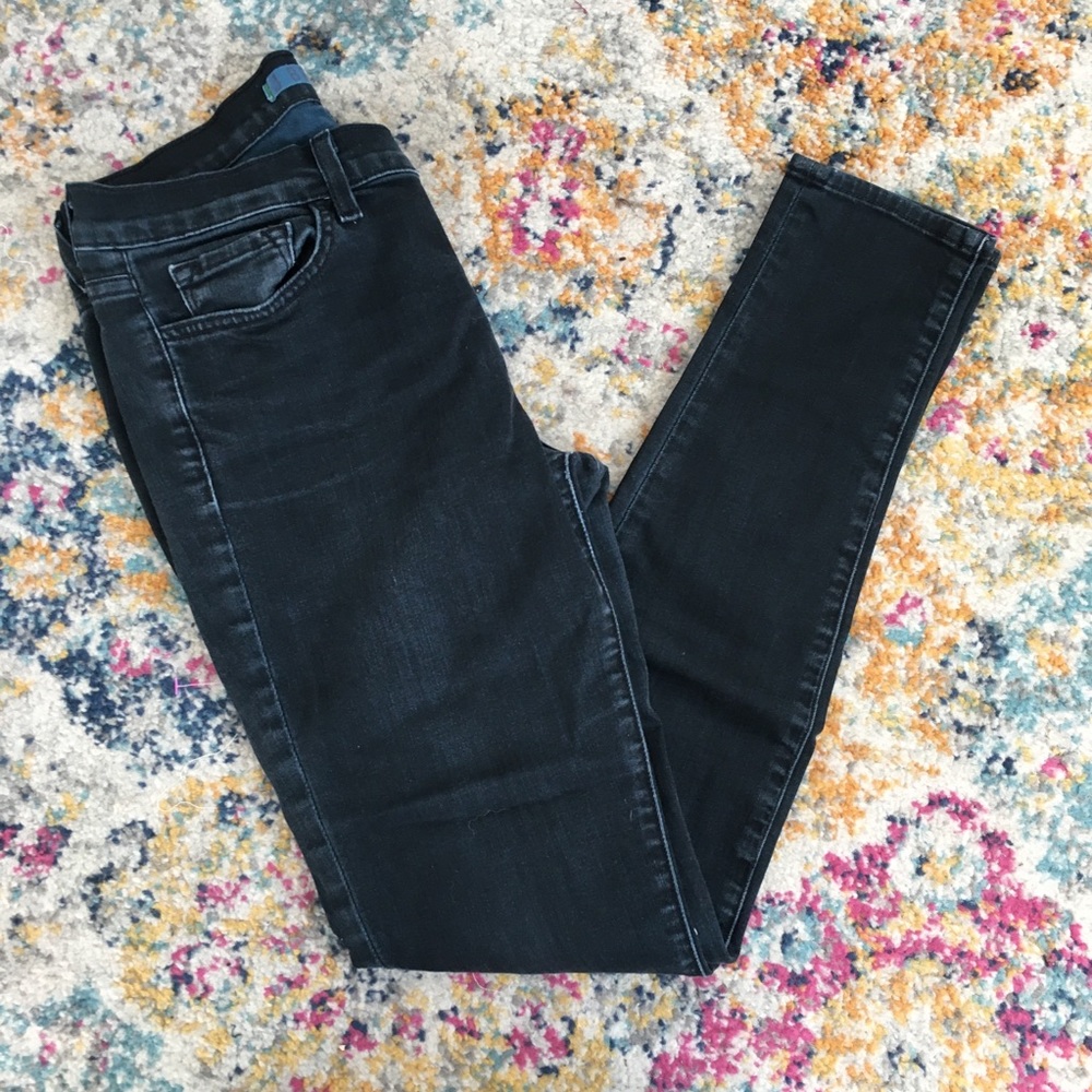 J Brand | dark wash skinny leg jeans